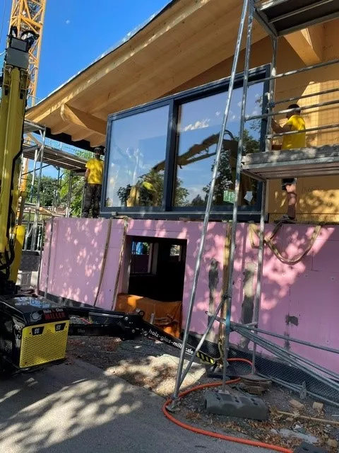 Alte Schule Bösenreutin, Holz und Glas Miller in Sigmarszell/ Bösenreutin, Fenster nach Mass, Kneer Süd Partner am Bodensee