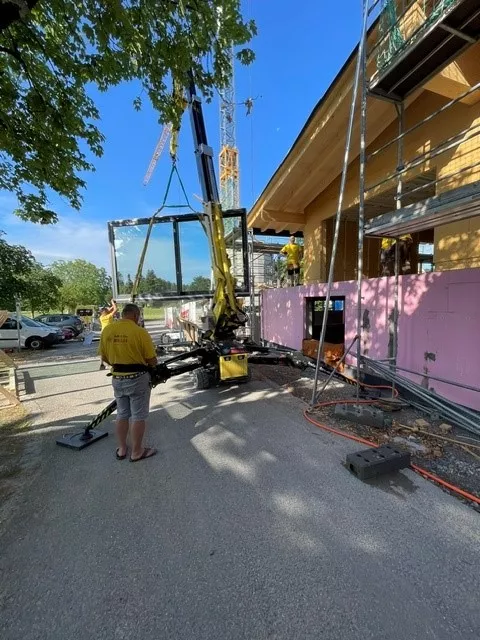 Alte Schule Bösenreutin, Holz und Glas Miller in Sigmarszell/ Bösenreutin, Fenster nach Mass, Kneer Süd Partner am Bodensee