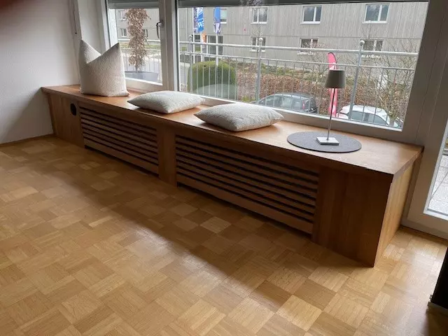 Dachsanierung, Holzwand, Sitzbank aus Holz, Holz Glas Miller in Sigmarszell